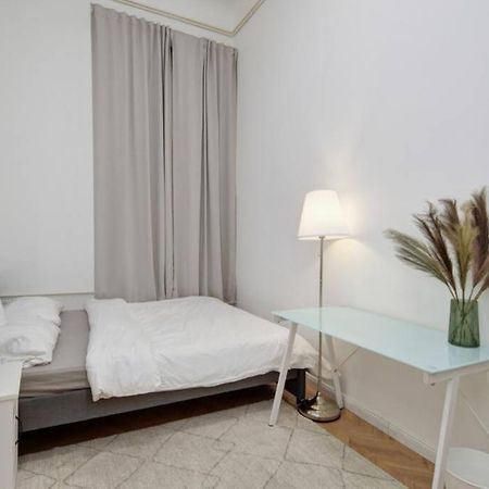 Lovely 3 Bedrooms Apartment In The Jewish Quarter Budapest Bagian luar foto