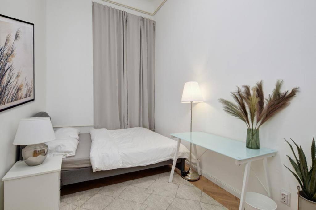 Lovely 3 Bedrooms Apartment In The Jewish Quarter Budapest Bagian luar foto